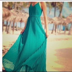 Emerald green knife pleated dress